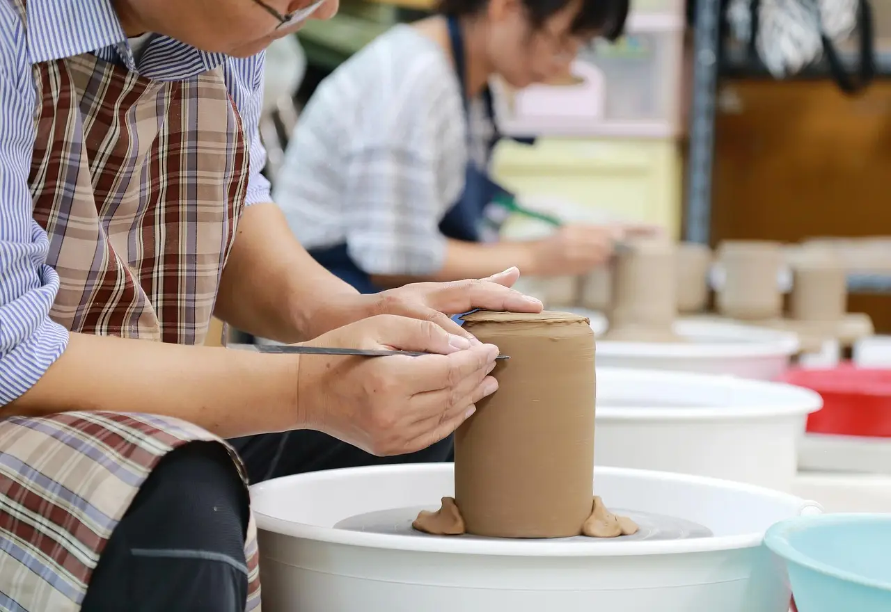Etsy updates AI use policies to emphasize craftsmanship
